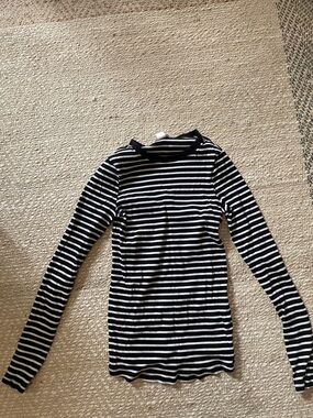 H&M Black and White Striped Maternity Top